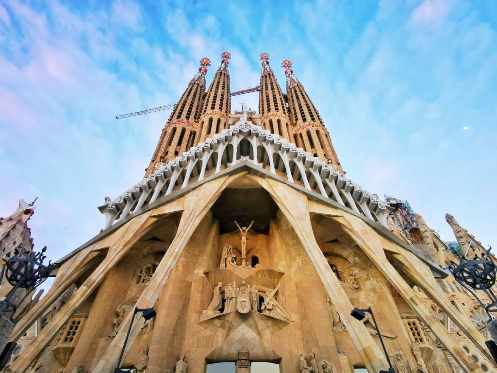 La Sagrada Familia - The Passion Facade - The Best Things to do in Barcelona Top 10 Title image
