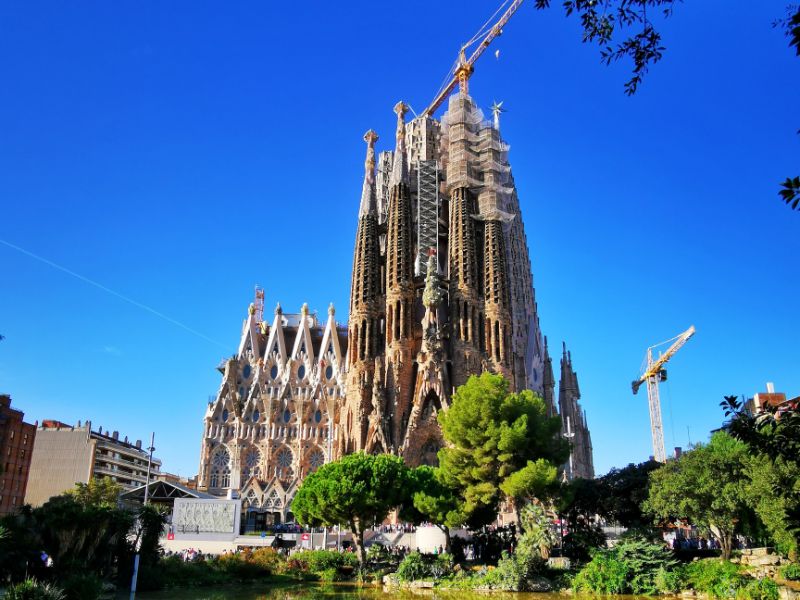 La Sagrada Familia on a Sunny Morning - The Best Barcelona 1 Day Itinerary