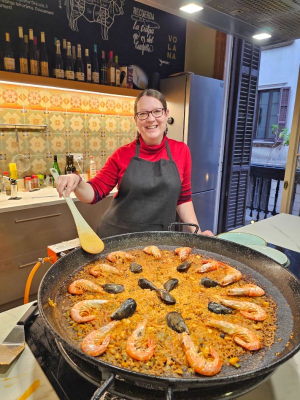 Me with the huge Paella during the Paella Cooking Experience & Boqueria Market Tour
